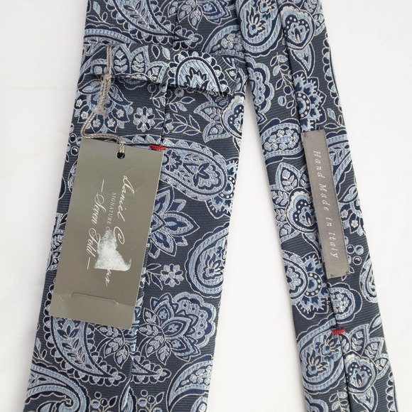 NWT Daniel Cremieux Men's Seven Fold Blue Paisley 100% Silk Tie - Picture 3 of 8